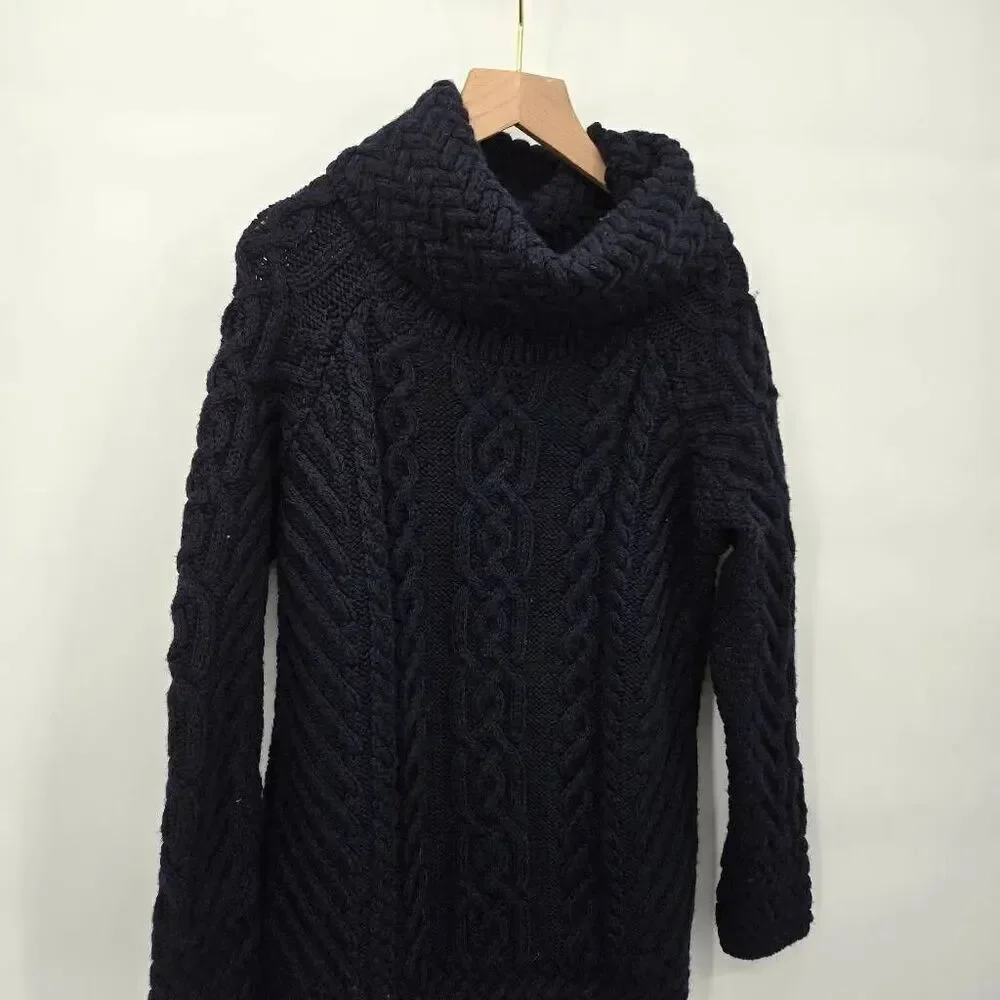 Saol Ireland 100% Merino Wool Sweater Size Medium Cable Knit Navy Blue